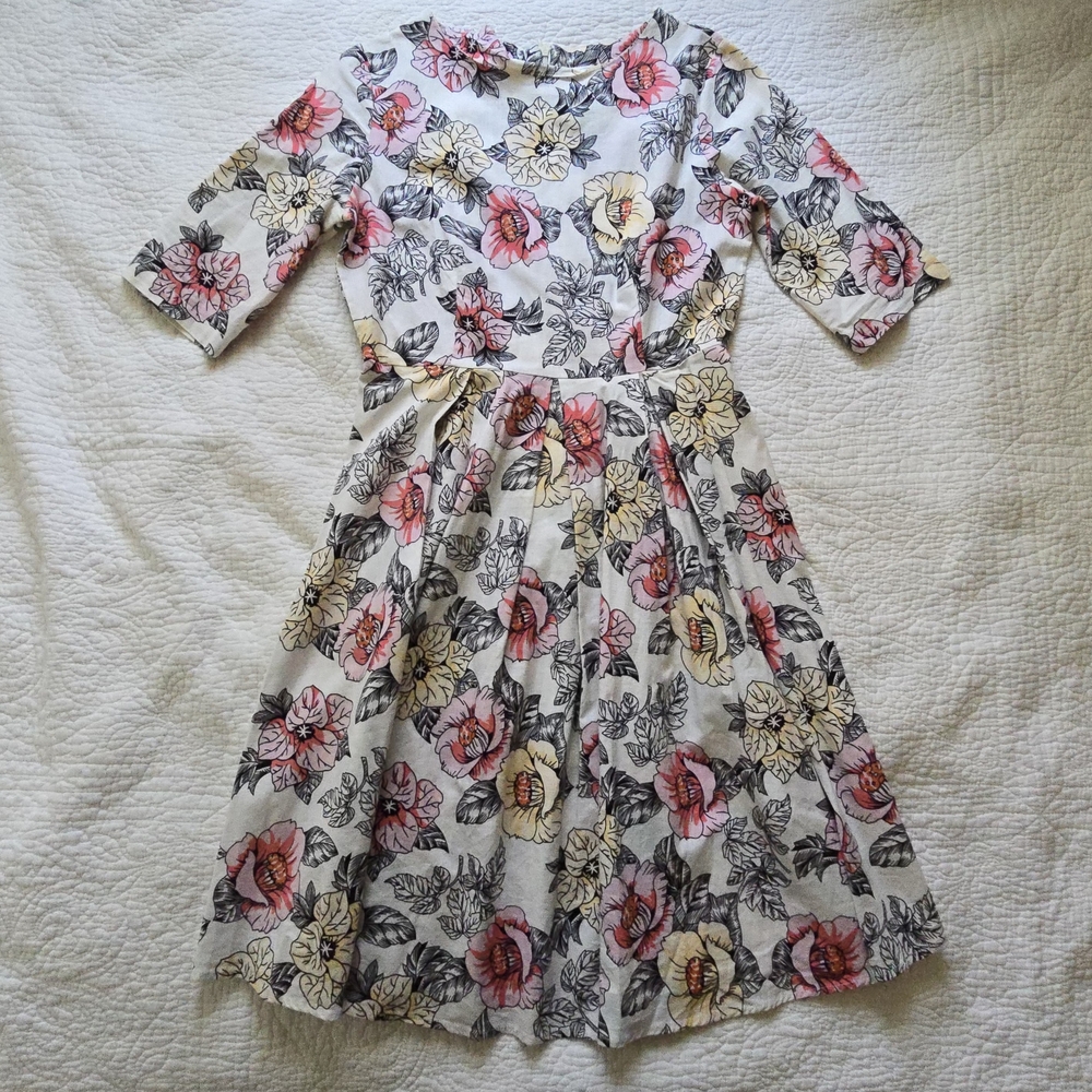 Floral Cream Pink Black Midi Sundress Crew Neck Cuffed 3/4 Sleeves A-Line Size M